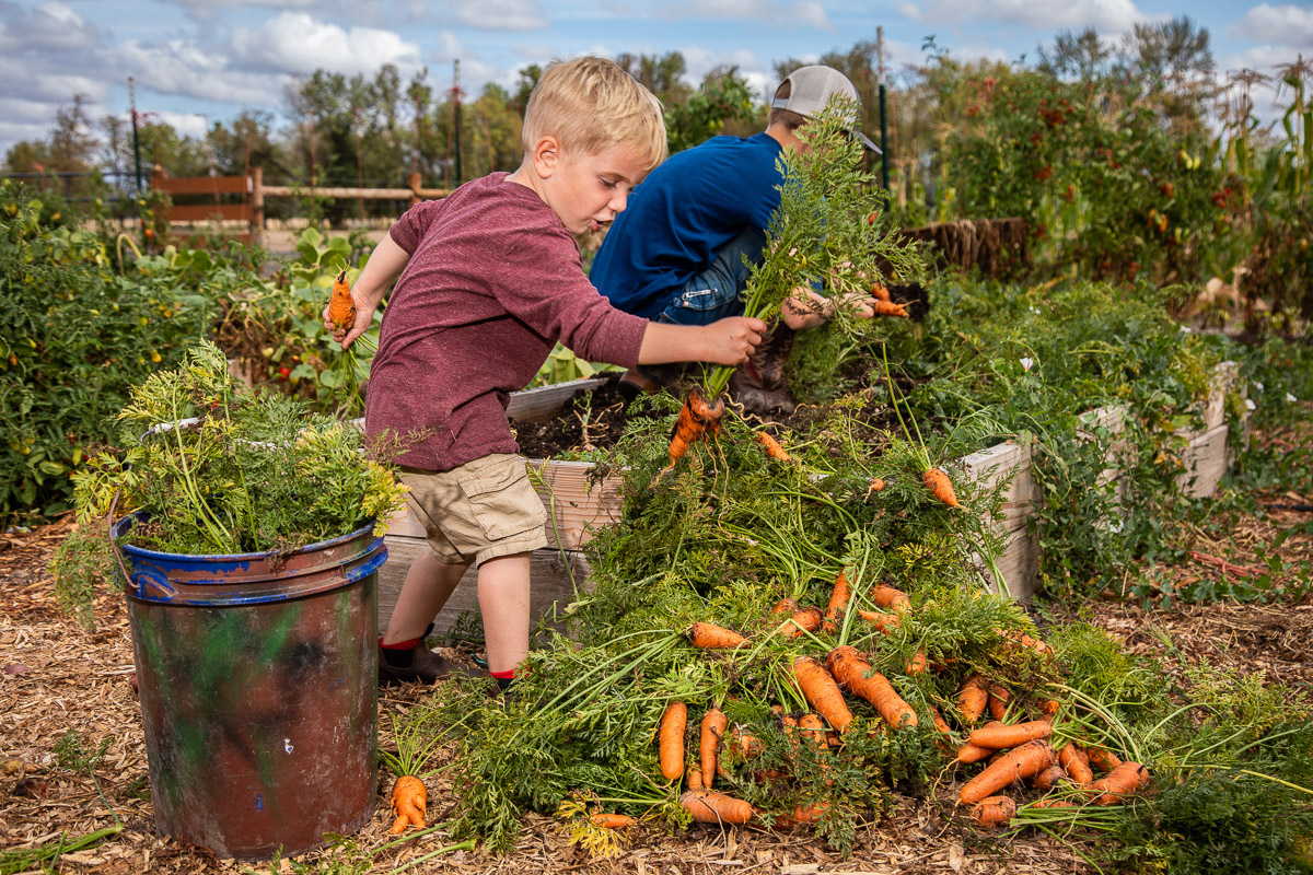 CFR-GardeningGreta-7544.jpg